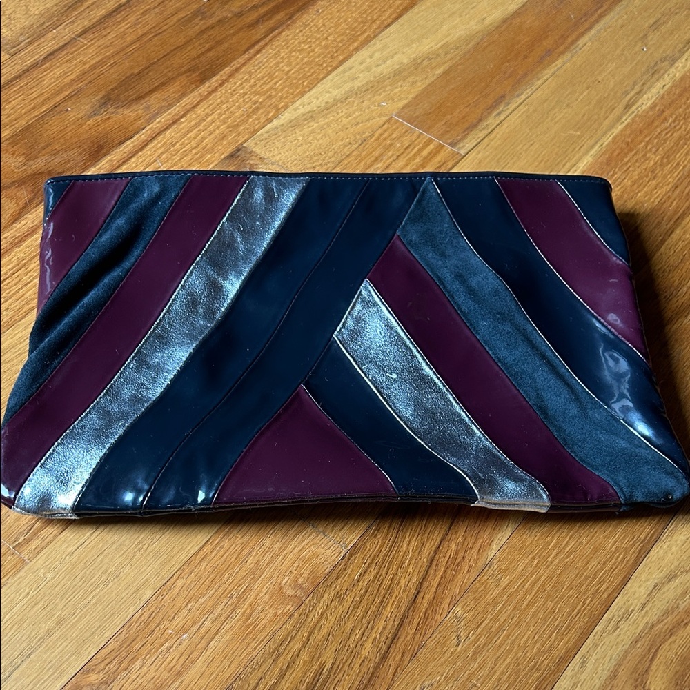 Like New - Goldenbleu 2000s Elegant Multicolor Patten Leather and Suede Clutch